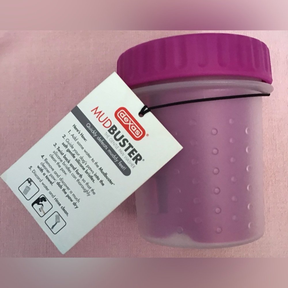 NWT Dexas MudBuster Portable Dog Paw Cleaner Purple Soft Gentle Silicone
